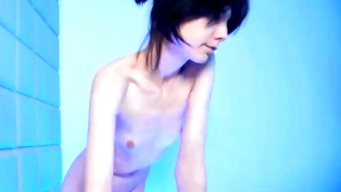 Hot amateur webcam teen masturbates for their fans