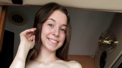 5'2 100lbs no tits