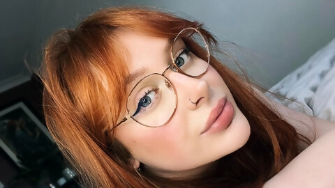 Redheads and glasses are the perfect combo, yes?