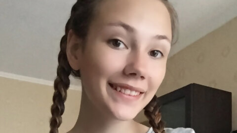 Hi! Let me be your pretty little cumslut tonight...